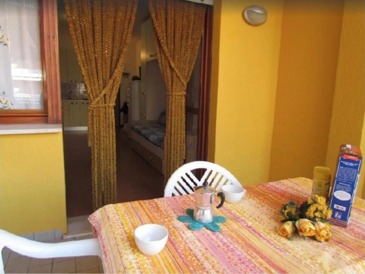 Seafront Building In A Great Location - Beahost Apartment Bibione 0*,