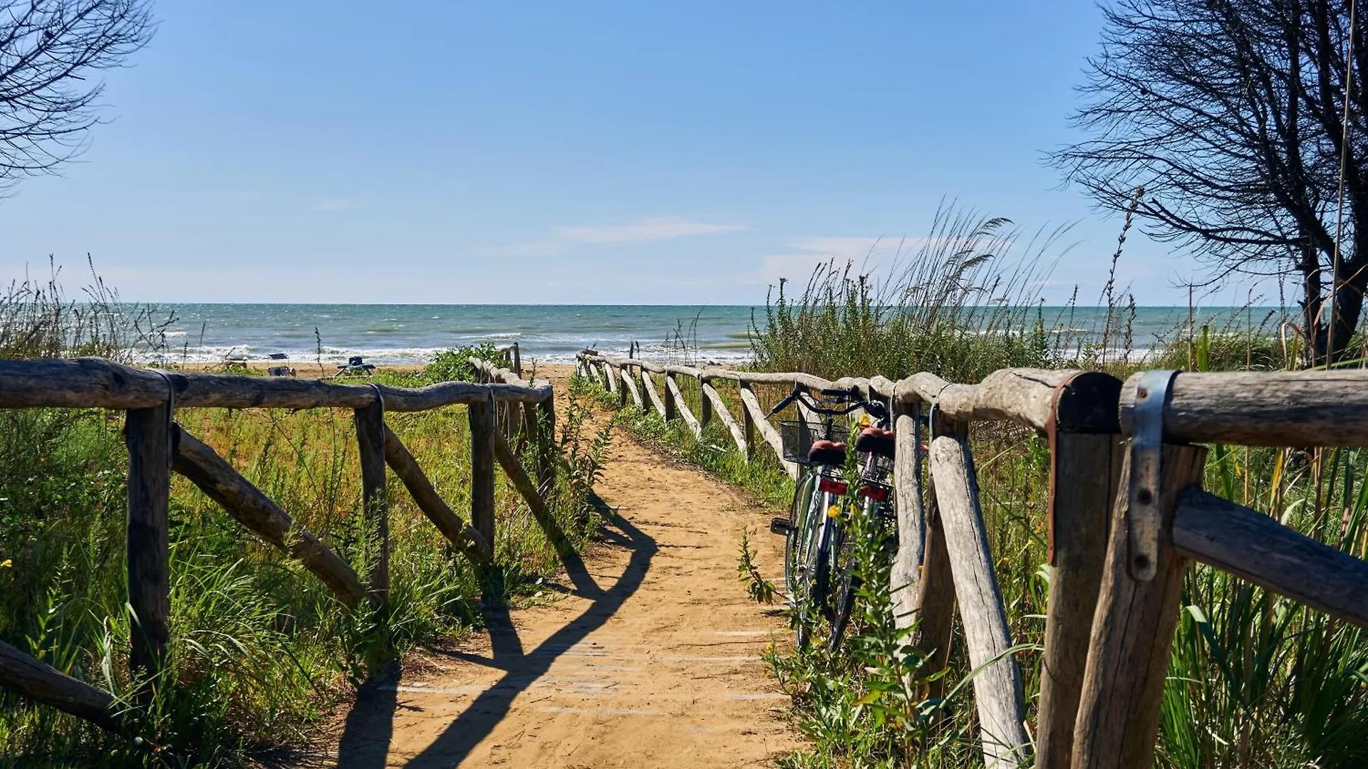 Seafront Building In A Great Location - Beahost Apartment Bibione