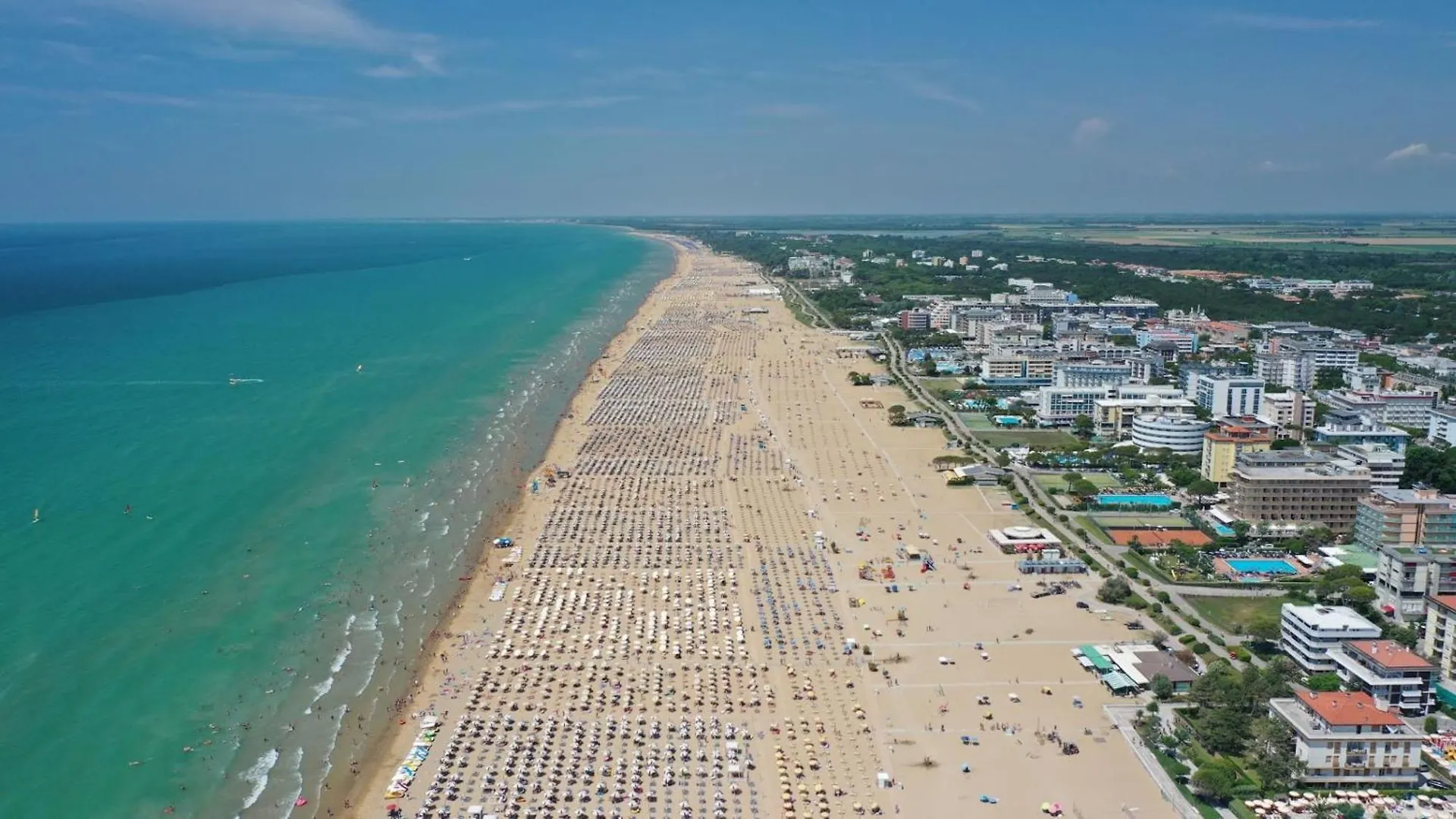 Seafront Building In A Great Location - Beahost Apartment Bibione